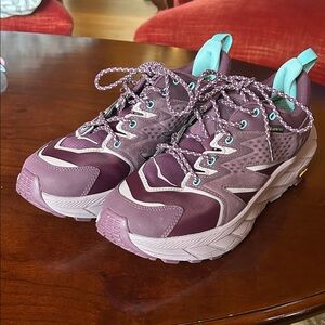 HOKA ONE ONE vibram Megagrip gore-tex sneakers
